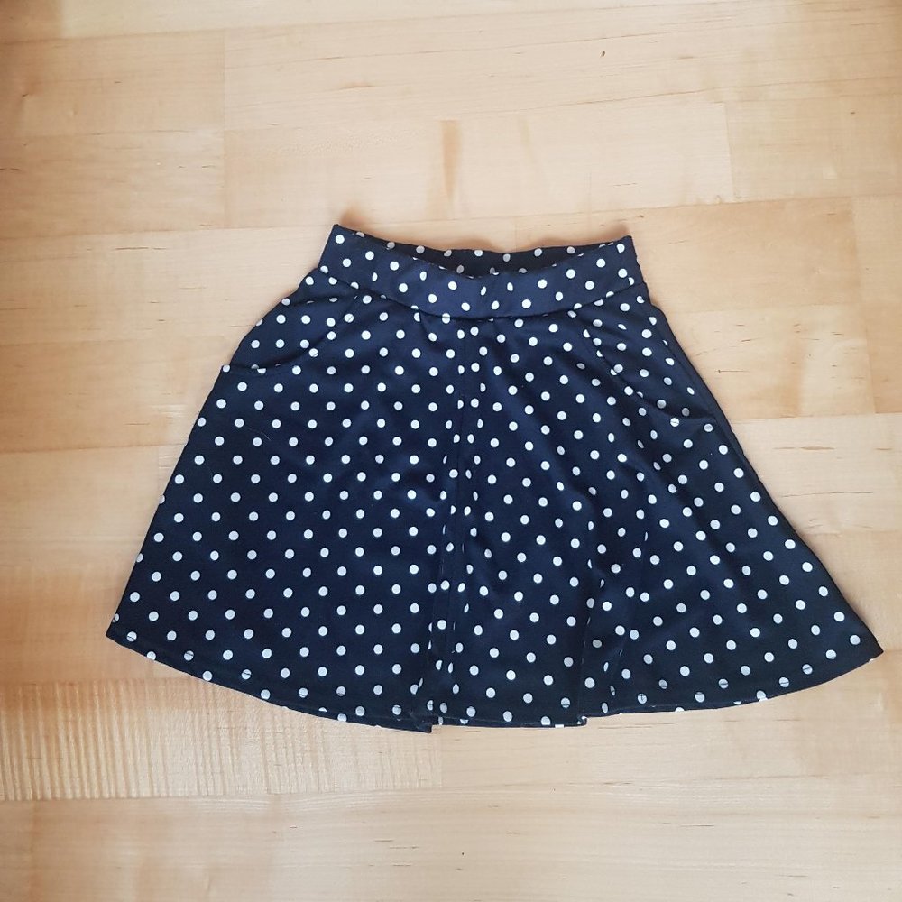 Polka dot skater skirt with pockets